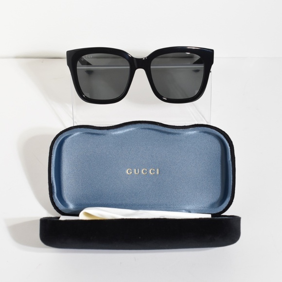 Gucci sunglasses black,  new in box authentic - Picture 2 of 5
